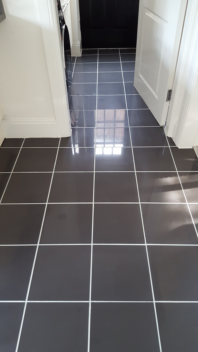 Kitchen Tiles After Cleaning and Grout Recolour in Warrington